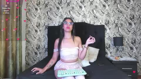 Snapshot of paolaturner chatting on 09-11-25, 01:11 Paola Turner online show from 09-11-25, 01:11