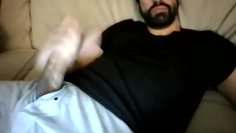 Snapshot of paolo402 chatting on 12-17-25, 03:40 Paolo online show from 12-17-25, 03:40