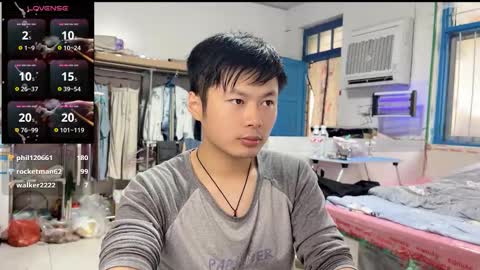 Snapshot of paopaotang61 chatting on 10-15-25, 01:17 paopaotang61 online show from 10-15-25, 01:17