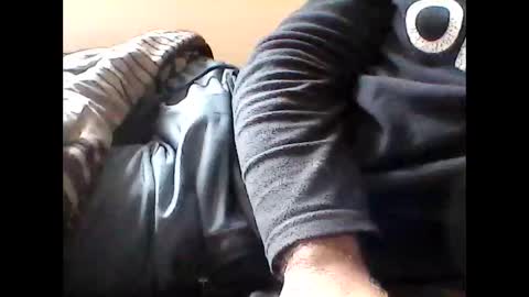 Snapshot of papijj345 chatting on 02-18-26, 12:01 papijj345 online show from 02-18-26, 12:01