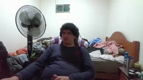 Papito online show from 12-17-25, 02:28