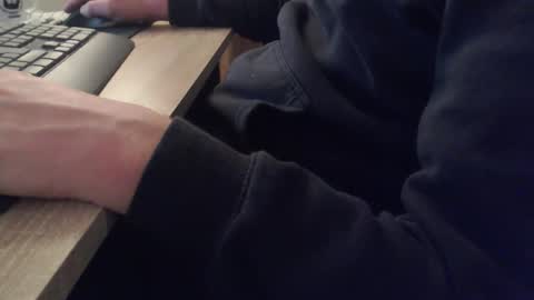 Sascha online show from 10-17-25, 07:22