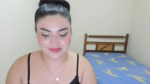 pareja_curiosa19 online show from 05-08-26, 11:32