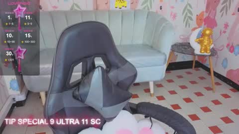 PARIS  online show from 02-19-26, 03:35