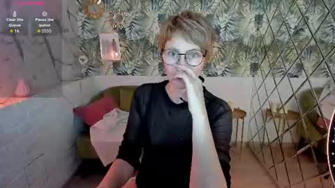 Snapshot of paris_cherry chatting on 08-05-26, 06:33 Paris online show from 08-05-26, 06:33