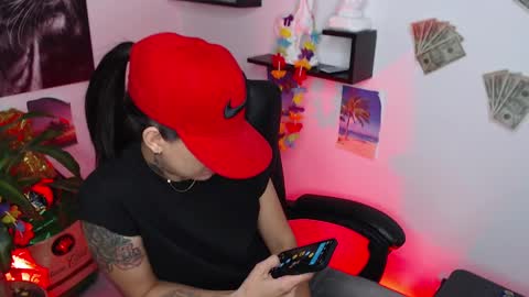 Paris D angelo online show from 01-18-25, 03:09