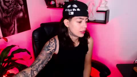 Paris D angelo online show from 04-21-26, 02:26