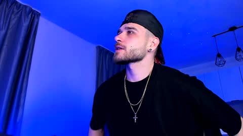 Paris online show from 01-03-25, 02:19