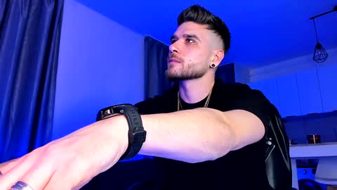 Paris online show from 01-10-25, 11:08