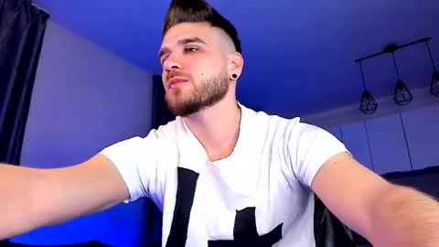 Paris online show from 01-17-26, 11:19