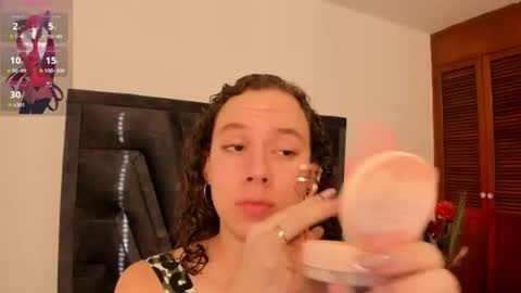 Snapshot of paris_mendez chatting on 07-08-26, 12:20 PARIS LOVE online show from 07-08-26, 12:20