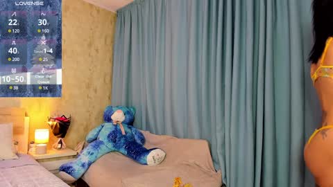 Paris online show from 01-08-25, 05:05