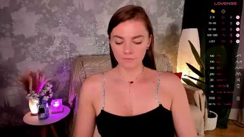 Snapshot of parisjackson_ chatting on 06-27-26, 12:22 Paris online show from 06-27-26, 12:22