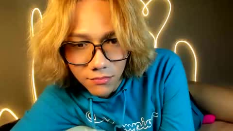 connie online show from 12-11-24, 09:45