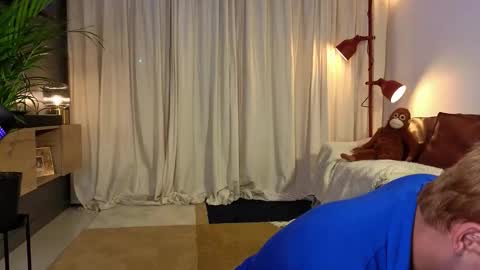 connie online show from 10-08-25, 12:19