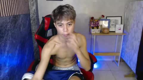 Snapshot of parkseo_yeon chatting on 10-02-25, 01:56 HENRY online show from 10-02-25, 01:56