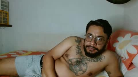 Snapshot of partisano77 chatting on 01-02-25, 06:40 Partisano77 online show from 01-02-25, 06:40