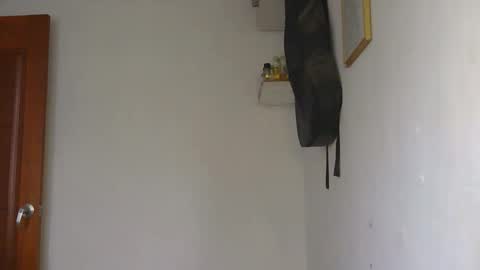 Snapshot of partisano77 chatting on 09-22-25, 01:24 Partisano77 online show from 09-22-25, 01:24