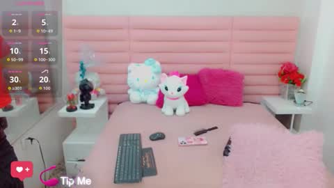 Snapshot of party_fre_girl chatting on 06-08-26, 05:08 party_fre_girl online show from 06-08-26, 05:08