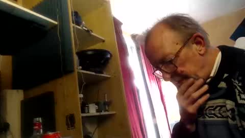 pascal88881 online show from 12-06-24, 12:05