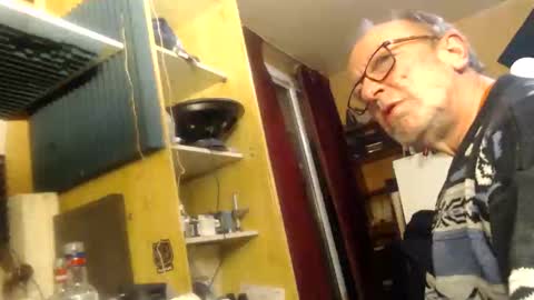 pascal88881 online show from 12-06-24, 07:01