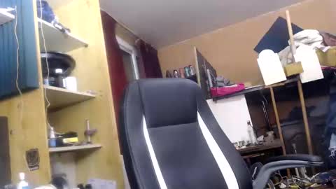 pascal88881 online show from 12-08-24, 06:17