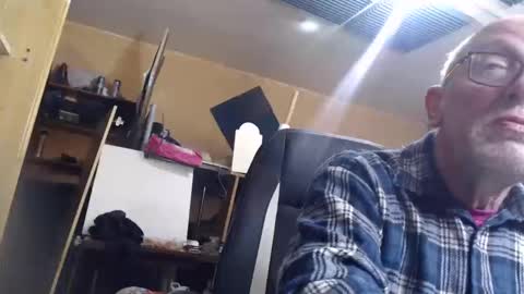 pascal88881 online show from 12-24-24, 05:55