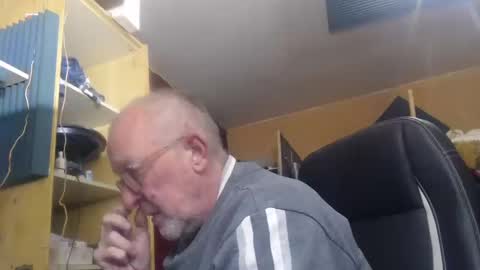 pascal88881 online show from 12-28-24, 08:48