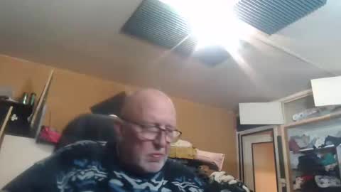 pascal88881 online show from 12-29-24, 07:11