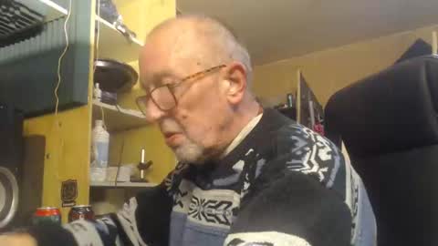 pascal88881 online show from 01-02-25, 07:40