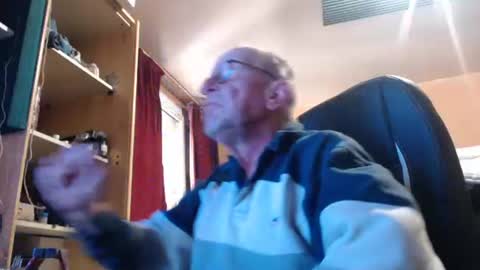 pascal88881 online show from 10-25-25, 08:00