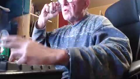 pascal88881 online show from 11-01-25, 09:17