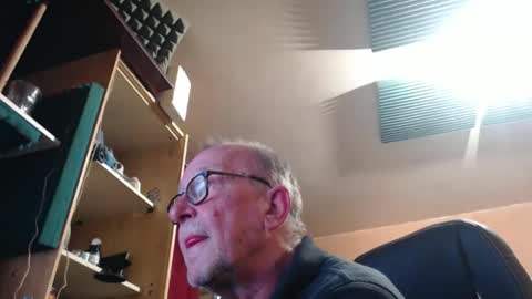 pascal88881 online show from 11-11-25, 10:26