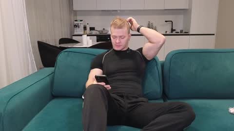 Snapshot of pashka_x chatting on 01-09-25, 05:02 Pashka online show from 01-09-25, 05:02