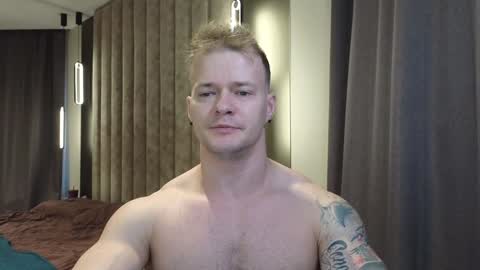 Snapshot of pashka_x chatting on 01-26-25, 11:17 Pashka online show from 01-26-25, 11:17