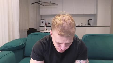 Snapshot of pashka_x chatting on 01-30-25, 08:22 Pashka online show from 01-30-25, 08:22