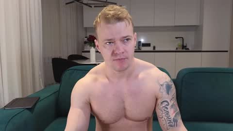 Snapshot of pashka_x chatting on 02-07-25, 05:41 Pashka online show from 02-07-25, 05:41