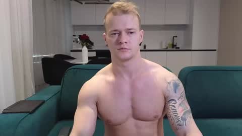 Snapshot of pashka_x chatting on 02-07-25, 11:45 Pashka online show from 02-07-25, 11:45