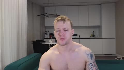 Snapshot of pashka_x chatting on 02-10-25, 04:52 Pashka online show from 02-10-25, 04:52