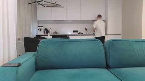 Snapshot of pashka_x chatting on 02-17-25, 08:19 Pashka online show from 02-17-25, 08:19