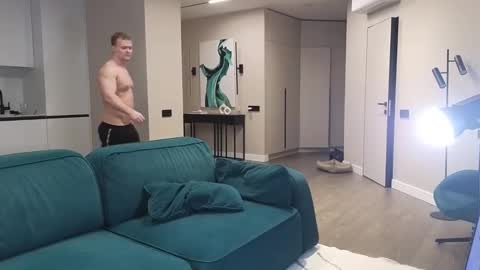 Snapshot of pashka_x chatting on 02-25-25, 11:19 Pashka online show from 02-25-25, 11:19