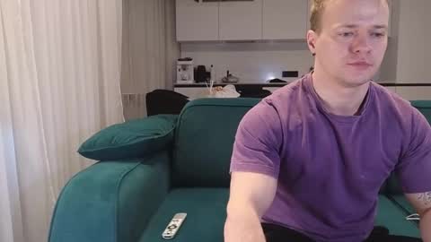 Snapshot of pashka_x chatting on 02-27-25, 07:55 Pashka online show from 02-27-25, 07:55