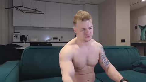 Snapshot of pashka_x chatting on 02-28-25, 05:15 Pashka online show from 02-28-25, 05:15