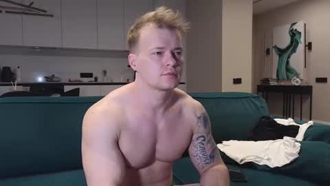 Snapshot of pashka_x chatting on 03-11-25, 11:55 Pashka online show from 03-11-25, 11:55