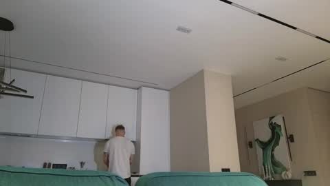 Snapshot of pashka_x chatting on 09-18-25, 07:32 Pashka online show from 09-18-25, 07:32