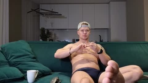 Snapshot of pashka_x chatting on 09-23-25, 07:11 Pashka online show from 09-23-25, 07:11