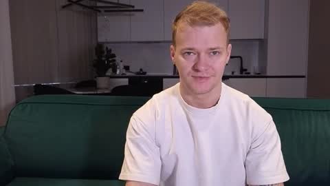 Snapshot of pashka_x chatting on 09-27-25, 06:40 Pashka online show from 09-27-25, 06:40