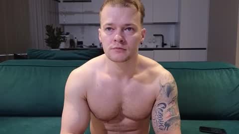 Snapshot of pashka_x chatting on 10-16-25, 06:14 Pashka online show from 10-16-25, 06:14