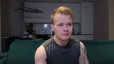 Snapshot of pashka_x chatting on 11-10-25, 06:45 Pashka online show from 11-10-25, 06:45