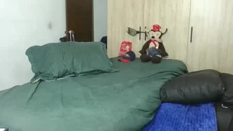 passion_fruit01 online show from 09-18-25, 03:30